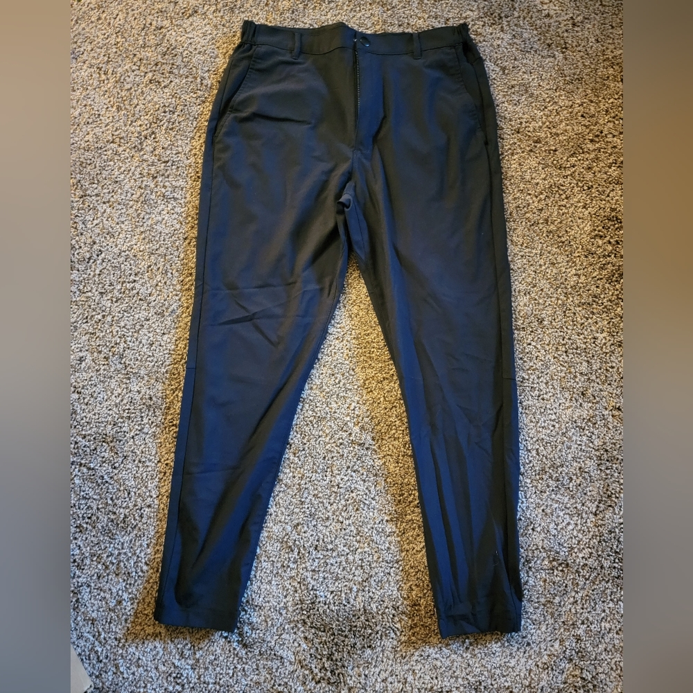 Cuts AO Joggers Black Size L